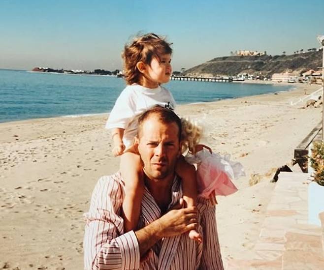 루머 글렌 윌리스 소셜 미디어