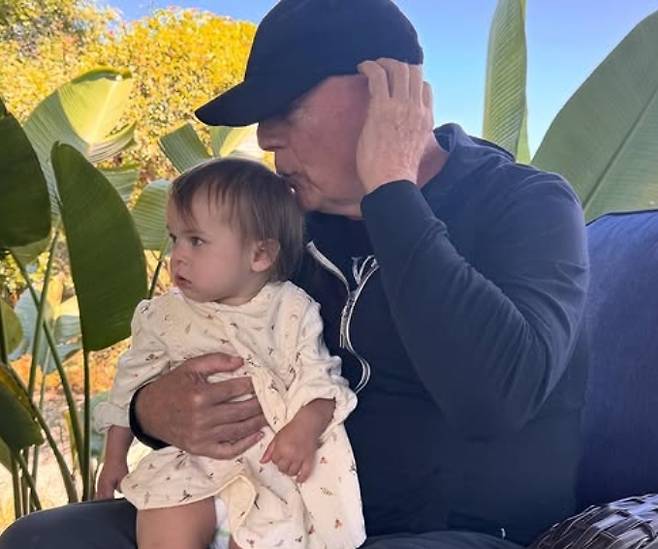 루머 글렌 윌리스 소셜 미디어