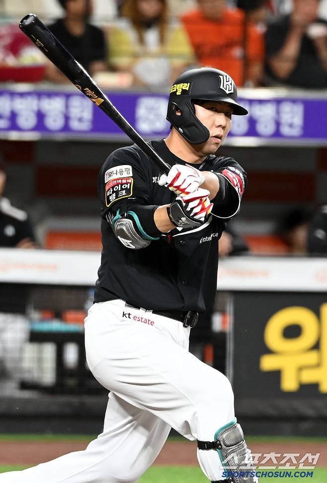 4일 대전 한화생명볼파크에서 열린 KT와 한화의 경기, 타격을 하는 KT 이정훈. 대전=허상욱 기자wook@sportschosun.com/2025.06.04/