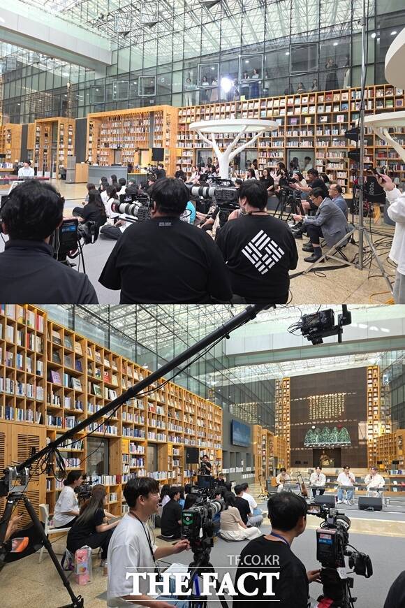 '비긴어게인 오픈마이크'는 가수들의 진정성 있는 노래와 관객들의 환호성이 더해져 한 편의 이야기를 만들었다. /세종=최수빈 기자