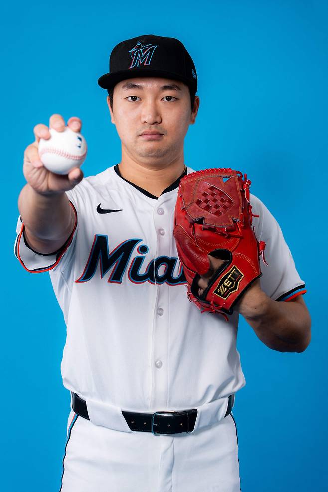 <yonhap photo-1954=""> JUPITER, FLORIDA - FEBRUARY 19: Woo-Suk Go #7 of the Miami Marlins poses for a portrait at Roger Dean Stadium on February 19, 2025 in Jupiter, Florida. Carmen Mandato/Getty Images/AFP (Photo by Carmen Mandato / GETTY IMAGES NORTH AMERICA / Getty Images via AFP)/2025-02-20 06:11:45/ <저작권자 ⓒ 1980-2025 ㈜연합뉴스. 무단 전재 재배포 금지, AI 학습 및 활용 금지></yonhap>