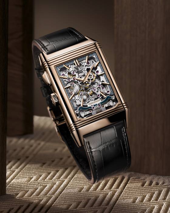 리베르소 트리뷰트 미니트 리피터. 사진 예거 르쿨트르