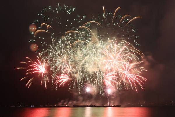 지난 2024년 포항국제불빛축제 전경. 경북일보DB