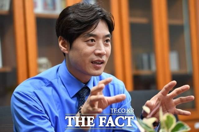 한준호 민주당 최고위원은 지난 18일 최고위원회의에서 주 의원을 향해 "1999년 제41회 사법고시에 합격한 이래 내내 검사 생활을 해 왔고, 아버지 또한 공안부장까지 역임한 검사 출신이라는데 이런 재산 도대체 어떻게 형성이 된 건가"라고 물었다. /남윤호 기자