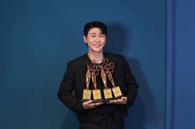 영탁. 사진 | 어비스컴퍼니