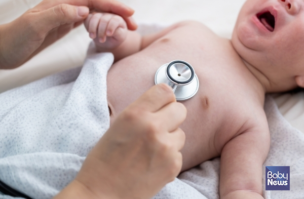 저출생으로 산후조리원, 소아과 등 관련 업종의 시장이 위축되면서, 업체들이 매출 하락을 만회하기 위해 가격 인상 전략을 취하는 것으로 조사됐다. ⓒ베이비뉴스