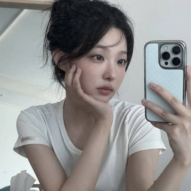 인스타그램 @_sxxyeon_