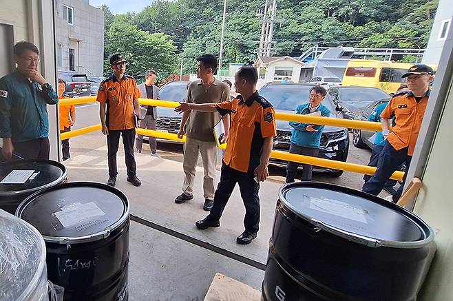 홍영근 소방청 화재예방국장이 현장점검을 하고 있다. (사진=소방청)