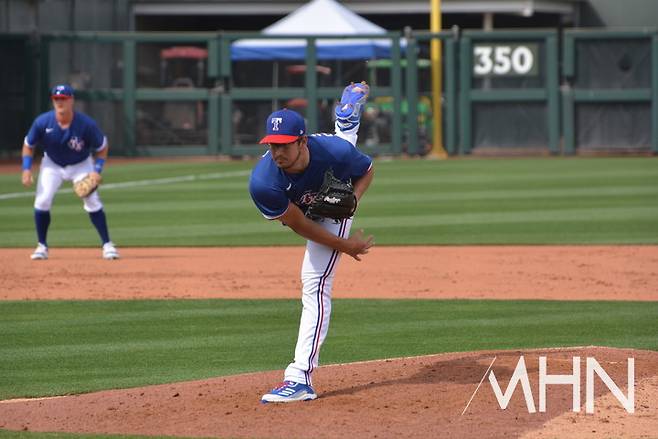 (텍사스 투수 데인 더닝)