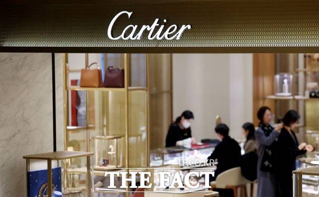 까르띠에는 올해 2월과 5월 두 차례에 걸쳐 제품 가격을 인상했다. /뉴시스