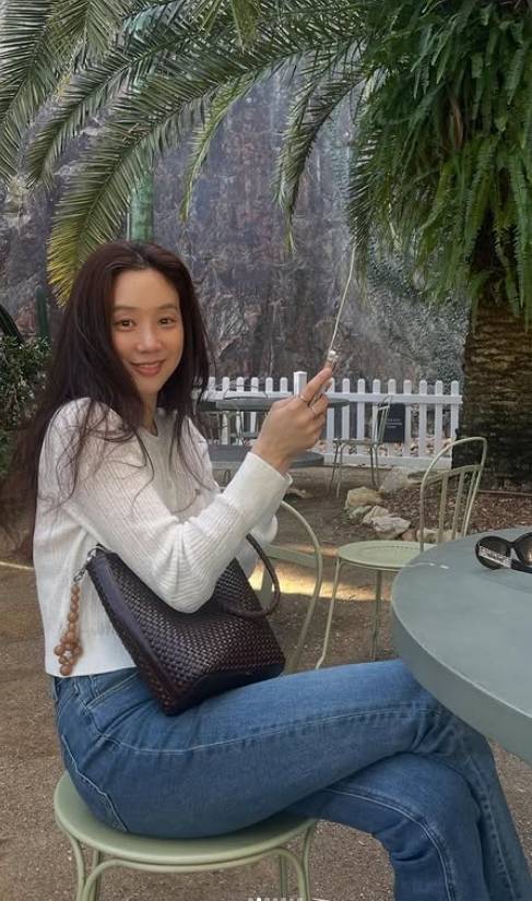 정려원 소셜 미디어