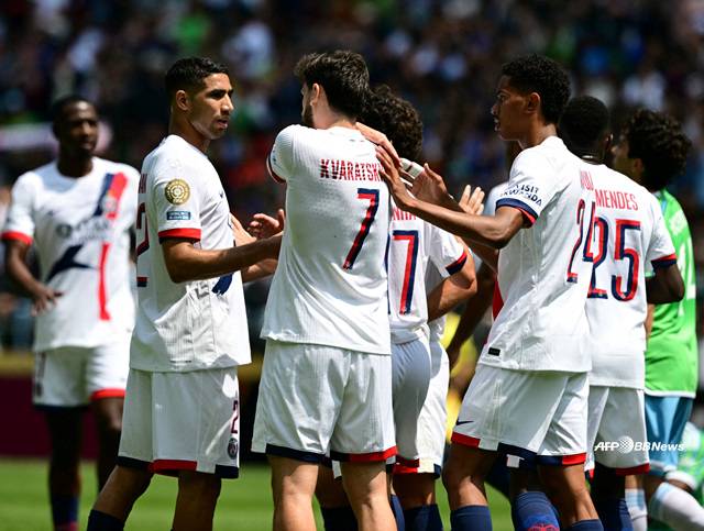 기뻐하는 PSG 선수들. /AFPBBNews=뉴스1