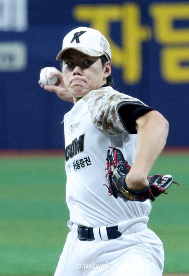 키움 김윤하. /사진=긴진경 대기자