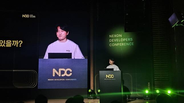 렐루게임즈의 한규선 PD가 25일 성남시 경기창조경제혁신센터에서 열린 NDC 2025에서 'AI가 게임의 핵심 재미가 될 수 있을까?'를 주제로 발표하고 있다. /사진=비즈워치