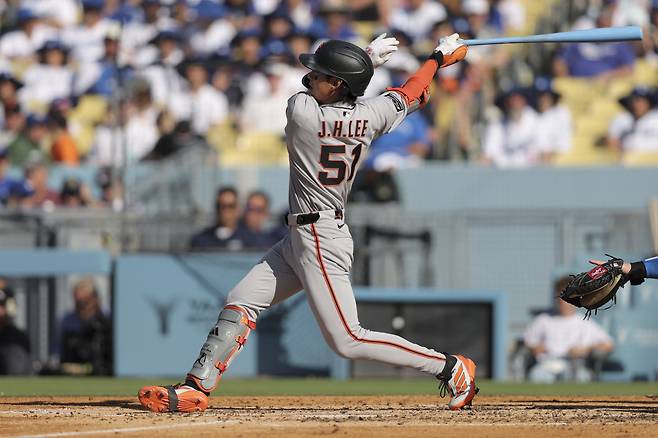 이정후가 안타와 볼넷으로 멀티 출루했다. AP연합뉴스