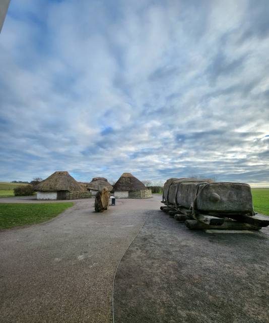 신석기 거석문화의 정수 스톤헨지. 하태길 영남대 겸임교수