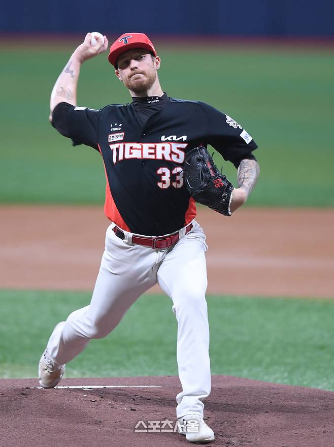 KIA 선발투수 올러가 25일 고척스카이돔에서 열린 2025 KBO리그 키움과 경기에서 역투하고 있다. 고척 | 최승섭기자 thunder@sportsseoul.com