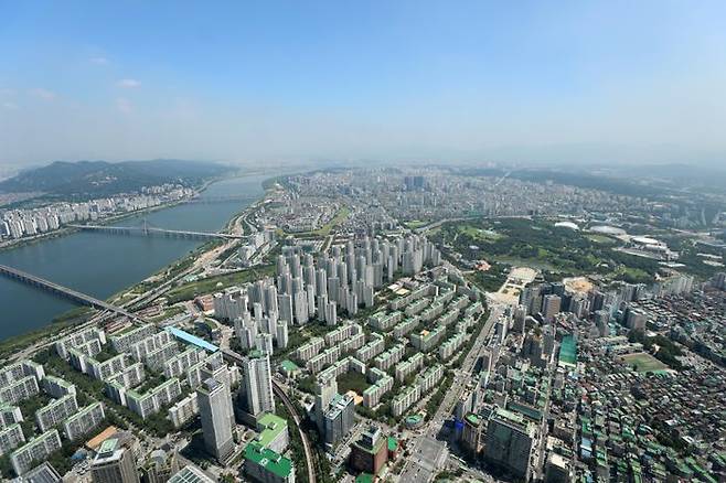 서울 집값 상승세가 지속되면서 한동안 시들했던 오피스텔이 ‘아파트 대체재’로 다시 부상할 수 있을지 관심이 쏠린다.ⓒ뉴시스