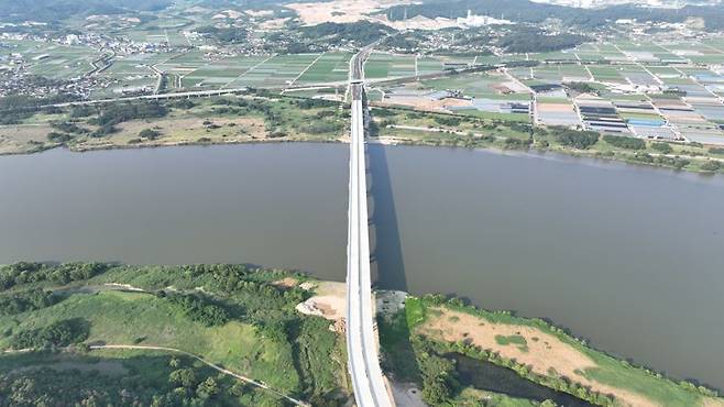 구미국가산업단지 제5단지 진입도로. 구미시 제공