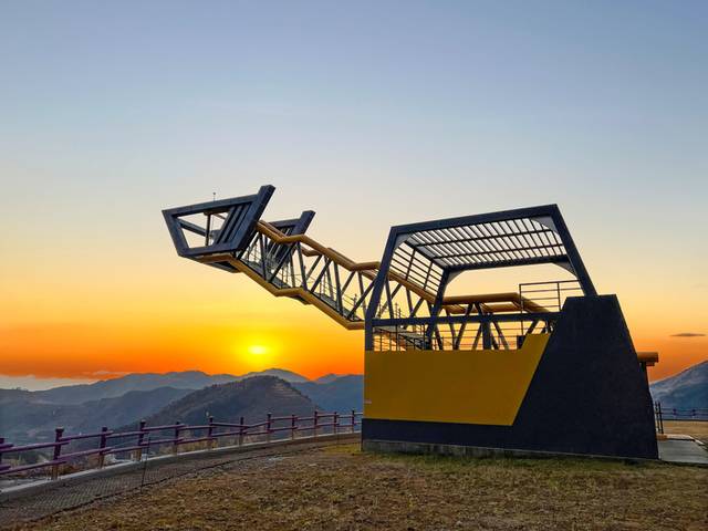 ▲ 무릉별유천지 두미르 전망대