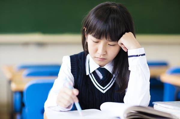 아침 식사를 잘 챙겨야 두뇌 활동이 원활해진다./비타북스 제공