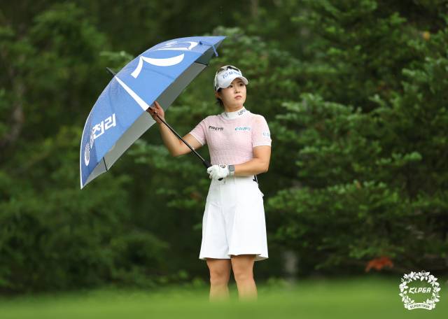 KLPGA 투어 36홀 최저타를 경신한 고지우. 사진 제공=KLPGA