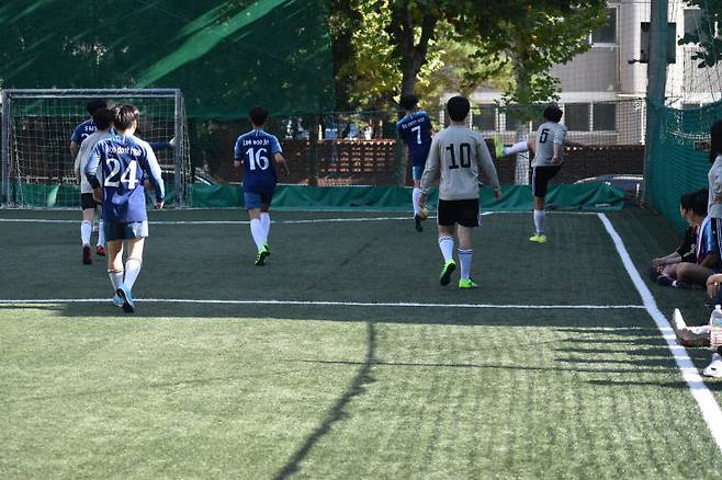 체육수업 중인 학생들. 센터 제공