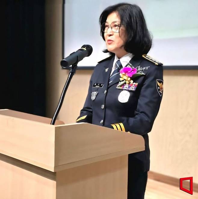 황규정 양평경찰서장은 이날 퇴임식에서 “한평생 경찰의 길을 걸으며 국민의 안전을 위해 헌신한 세 분의 노고에 깊이 감사드린다고 말했다. 권병건 기자