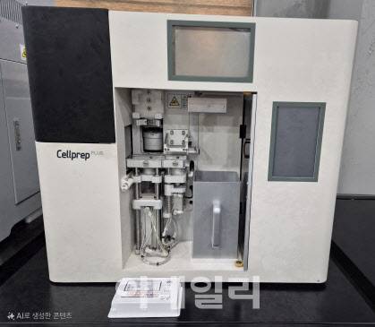 바이오다인의 LBC 장비 ‘PATHPLORER PLUS’. 무게가 91㎏에 달한다. (사진=이데일리 나은경 기자)