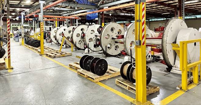 LS그룹의 미국 계열사 에식스솔루션즈의 변압기용 특수 권선 설비. /LS 제공