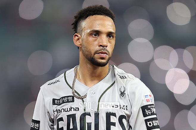 ▲ 한화는 플로리얼이 돌아올 시점, 리베라토와 플로리얼 사이에서 어려운 결정을 해야 할지 모른다 ⓒ곽혜미 기자