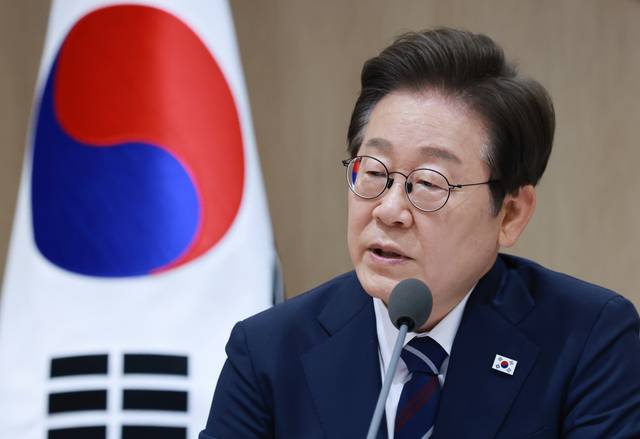 이재명 대통령이 1일 서울 용산 대통령실 청사에서 열린 국무회의에서 발언하고 있다. 연합뉴스.