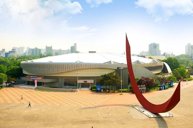'티켓링크 라이브 아레나'로 새출발하는 핸드볼경기장 전경. 국민체육진흥공단 제공
