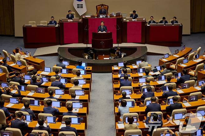 이재명 대통령이 26일 서울 여의도 국회에서 추가경정예산(추경) 시정연설을 하고 있다. (대통령실 제공. 재판매 및 DB 금지) 2025.6.26/뉴스1 ⓒ News1 허경 기자