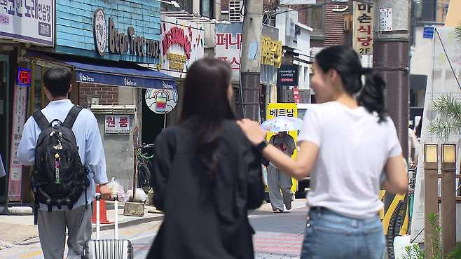 서울 성북구 소재 대학교 인근 식당가 모습