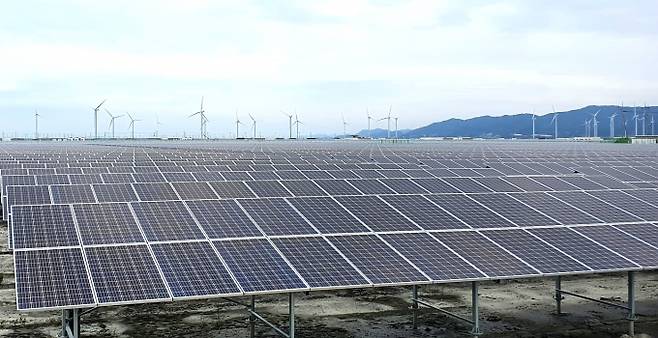 ▲전남 영광군 백수읍 하사리 일원에 국내 최초로 주민주도형 태양광발전단지가 준공됐다./사진제공=영광군