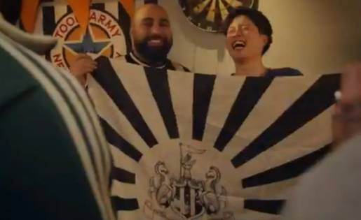 뉴캐슬 유나이티드 공식 채널에 업로드 된 영상에 등장한 욱일기와 비슷한 문양. /사진=영국 텔레그래프 갈무리