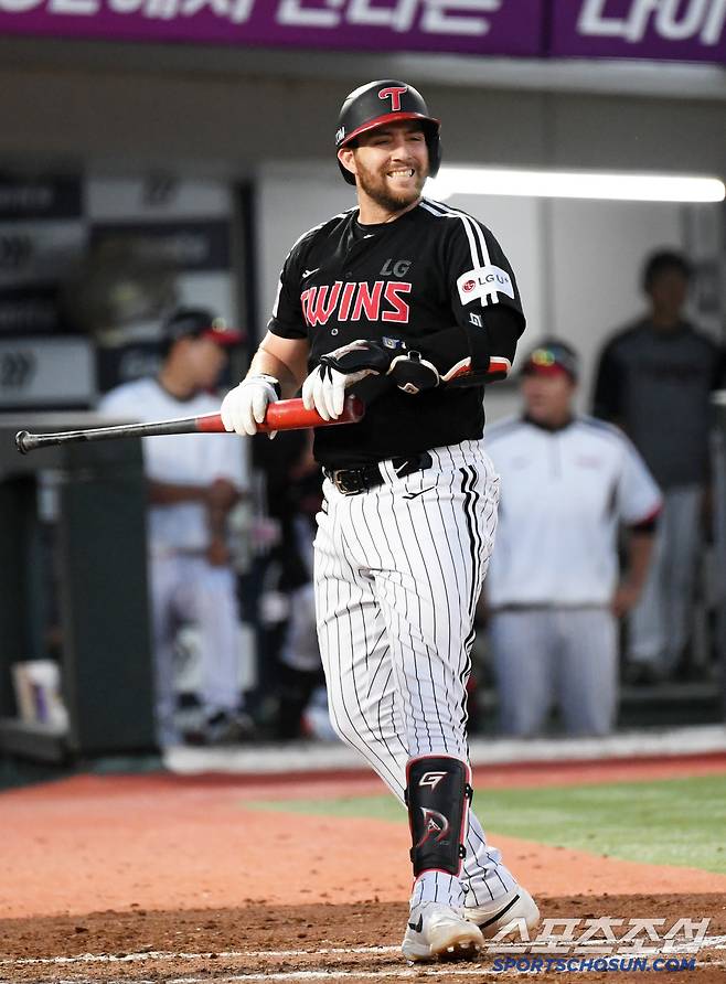 1일 부산 사직구장에서 열린 롯데 자이언츠와 LG 트윈스의 경기. LG 오스틴이 미소 짓고 있다. 부산=박재만 기자 pjm@sportschosun.com/2025.07.01/