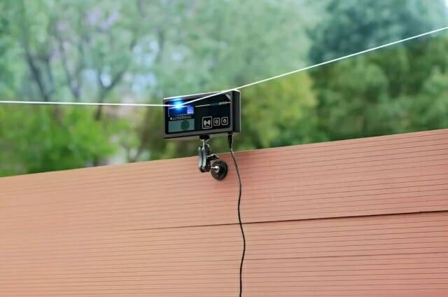 레이저로 모기를 추적해 직접 박멸하는 기기가 소개돼 화제가 되고 있다. (출처=포톤 매트릭스)