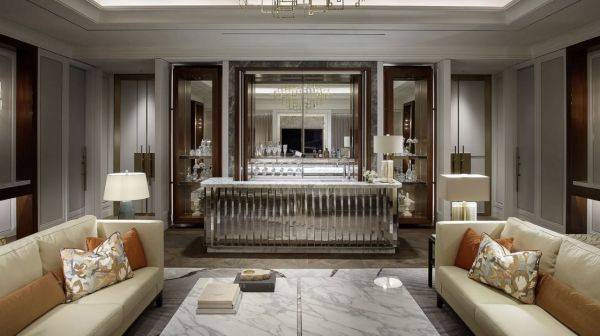 롯데호텔 서울 이그제큐티브 타워 로열 스위트룸. 롯데호텔 홈페이지.