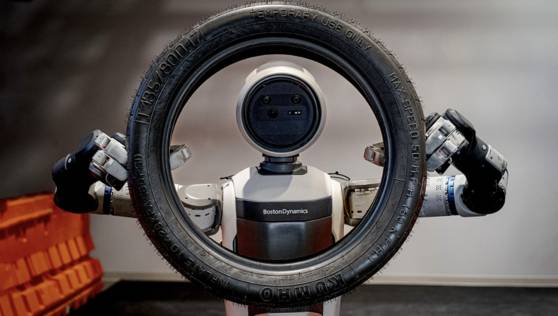보스턴다이내믹스의 2족 보행 휴머노이드 로봇 아틀라스(Atlas). 사진 보스턴다이내믹스
