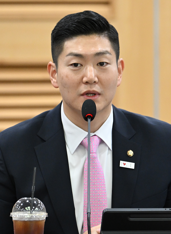 국회 정무위원회의 김재섭 국민의힘 의원 임세준 기자