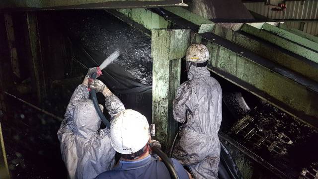 ▲석탄화력발전소 내부 근무 모습. ⓒ태안화력 고 김충현 비정규직 노동자 사망사고 대책위원회