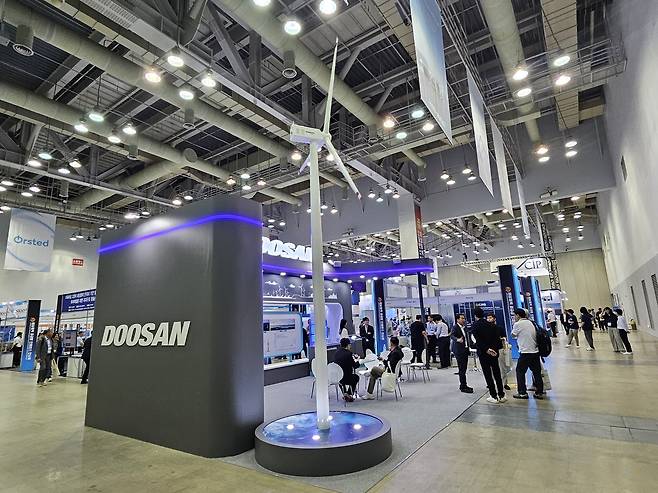 3일 부산 해운대구 벡스코 제2전시장에서 열린 ‘2025 해상풍력 공급망 컨퍼런스’ 두산에너빌리티 부스 부산=박혜원 기자