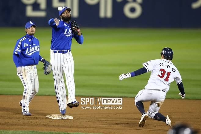 ▲ 2015년 한국시리즈 당시의 야마이코 나바로. 나바로는 한국을 떠난 이후 경력이 급격한 내리막길을 걸었다 ⓒ스포티비뉴스DB