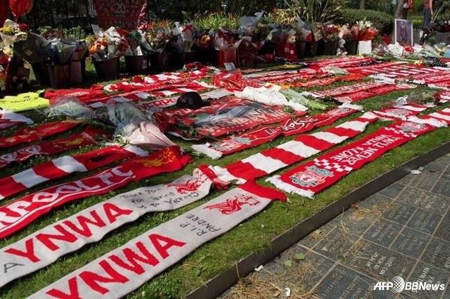 조타를 추모하는 리버풀 팬들의 머플러. /AFPBBNews=뉴스1