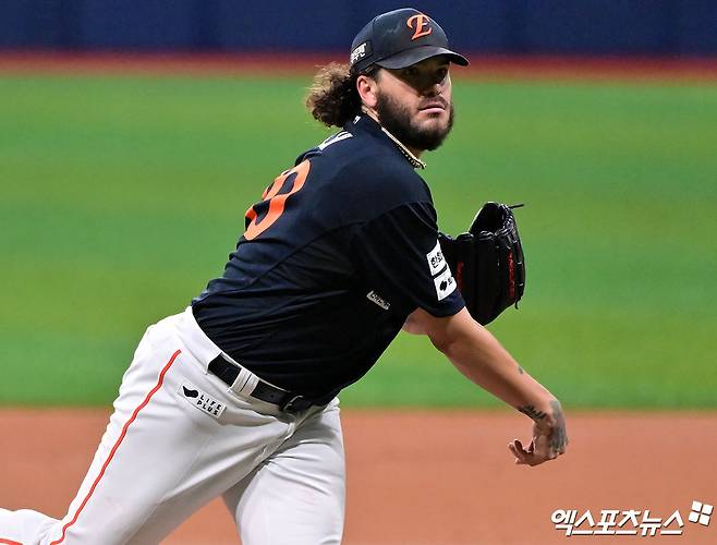 한화 이글스가 5일 서울 고척스카이돔에서 열리는 2025 신한 SOL Bank KBO리그 키움 히어로즈와의 팀 간 9차전에 앞서 코디 폰세를 1군 엔트리에서 말소했다. 포수 허인서가 2군에서 콜업돼 폰세가 빠진 빈자리를 채웠다. 사진 엑스포츠뉴스 DB