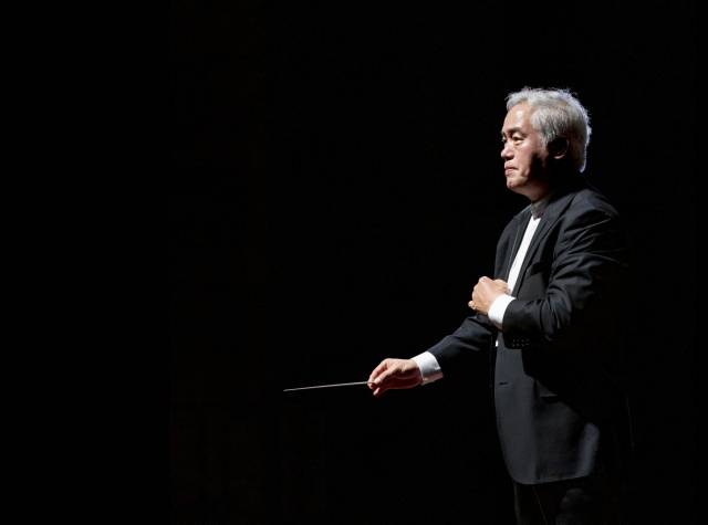 지휘 한상일. 대구문화예술진흥원