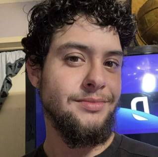 4일 폭우 피해로 가족을 살리고 세상을 떠난 줄리언 라이언의 모습/크리스티니아 윌슨