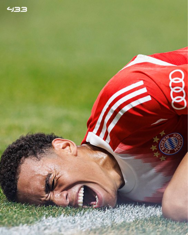 바이에른 뮌헨의 공격수 자말 무시알라가 끔찍한 부상을 입었다. 뮌헨은 “무시알라가 발목 탈구로 인한 종아리뼈 골절을 당했다. 뮌헨으로 돌아가 수술대에 오를 예정”이라고 발표했다. 사진=433 SNS